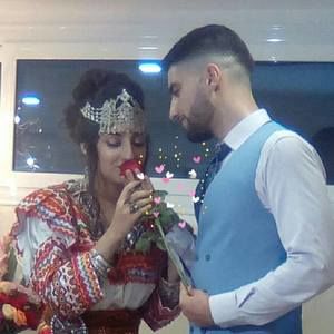 Meet your Posher, Amina